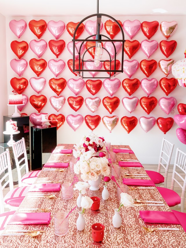 Pink Valentine's Day Table Decor Ideas for a Galentine's Brunch